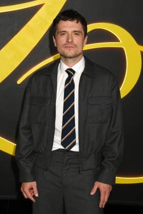 LOS ANGELES, CA - OCTOBER 28: Josh Hutcherson at the Los Angeles premiere of HBO Original s I Love LA at Paramount Theatre on October 28, 2025 in Los Angeles, California. Copyright: xJeffreyxMayerx