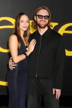 LOS ANGELES, CA - OCTOBER 28: Claudia Sulewski and Finneas O Connell at the Los Angeles premiere of HBO Original s I Love LA at Paramount Theatre on October 28, 2025 in Los Angeles, California. Copyright: xJeffreyxMayerx