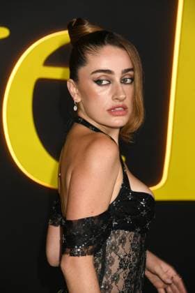 LOS ANGELES, CA - OCTOBER 28: Rachel Sennott at the Los Angeles premiere of HBO Original s I Love LA at Paramount Theatre on October 28, 2025 in Los Angeles, California. Copyright: xJeffreyxMayerx
