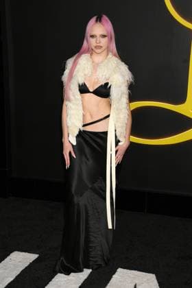 LOS ANGELES, CA - OCTOBER 28: AdÃ la at the Los Angeles premiere of HBO Original s I Love LA at Paramount Theatre on October 28, 2025 in Los Angeles, California. Copyright: xJeffreyxMayerx
