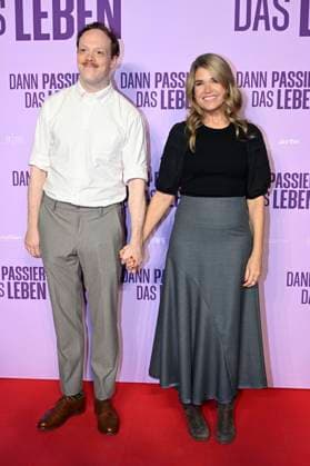 Lukas Rüppel and Anke Engelke at the premiere of the movie Dann passiert das Leben at Rio Filmpalast Munich, 28 10 2025 Foto:xR.xHeinex xFuturexImagex leben_5012