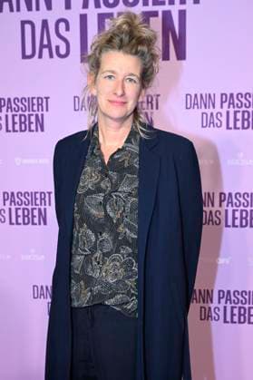 Neele Leana Vollmar at the premiere of the movie Dann passiert das Leben at Rio Filmpalast Munich, 28 10 2025 Foto:xR.xHeinex xFuturexImagex leben_5028