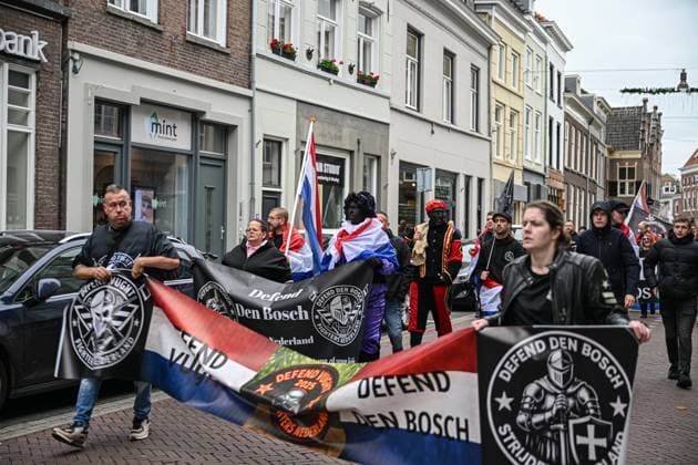 Anti-Immigration Protests Erupt on Dutch Election Day DEN BOSCH, NETHERLANDS - OCTOBER 29: People take part in an anti-immigration demonstration amid nationwide voting at the Dutch parliamentary elections, in Den Bosch, The Netherlands on October 29, 2025. Mouneb Taim Anadolu Den Bosch Netherlands. Editorial use only. Please get in touch for any other usage.  Copyright: x2025xAnadoluxMounebxTaimx