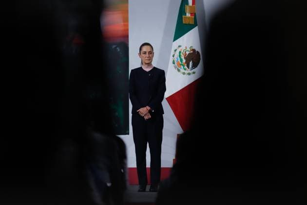 Mexico™s President Claudia Sheinbaum Briefing Mexico™s President Claudia Sheinbaum Pardo speaks about the agreement reached with corn farmers in the states of Jalisco, Guanajuato, and Michoacan during a press conference at National Palace. on October 29, 2025 in Mexico City, Mexico. (Photo by Carlos Santiago Eyepix Group) Copyright: xCarlosxSantiago xEyepixxGroupx CS_29102025_172251