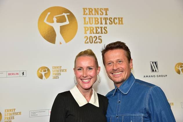 68 Ernst Lubitsch Prize Award Ceremony Roman Knizka with girlfriend Nele Herrmann Arrival, red carpet at the 68 Ernst Lubitsch Prize Award Ceremony at kino Babylon Berlin on 29 10 2025 Photopress Mueller