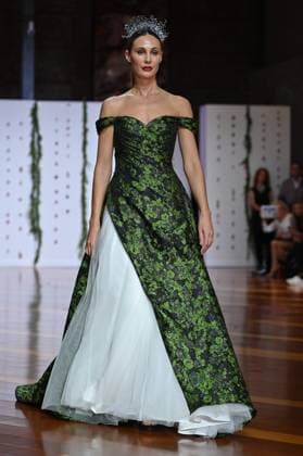 Atelier Couture bridal - Jordi Dalmau fashion show in Madrid - 29 Oct 2025 A model showcases creations by Jordi Dalmau during the Atelier Couture bridal catwalk within Madrid Fashion Week, at Fabrica de Tapices. Madrid Spain Copyright: xAtilanoxGarciax xSOPAxImagesx FOTO53779