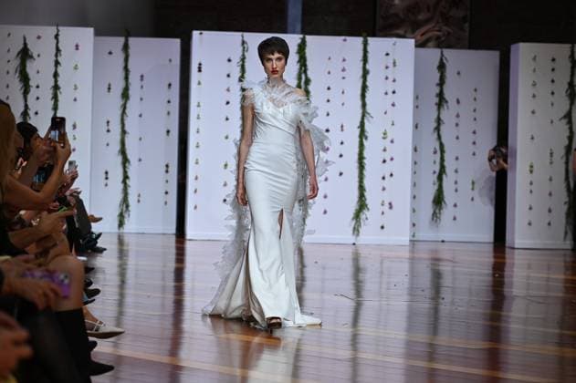 Atelier Couture bridal - Jordi Dalmau fashion show in Madrid - 29 Oct 2025 A model showcases creations by Jordi Dalmau during the Atelier Couture bridal catwalk within Madrid Fashion Week, at Fabrica de Tapices. Madrid Spain Copyright: xAtilanoxGarciax xSOPAxImagesx FOTO53806