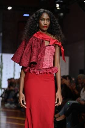 Atelier Couture bridal catwalk in Madrid, Spain - 29 Oct 2025 A model showcases creations by María Diezma during the Atelier Couture bridal catwalk within Madrid Fashion Week at Fabrica de Tapices. Madrid Spain Copyright: xAtilanoxGarciax xSOPAxImagesx FOTO53923