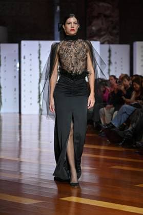 Atelier Couture bridal catwalk in Madrid, Spain - 29 Oct 2025 A model showcases creations by María Diezma during the Atelier Couture bridal catwalk within Madrid Fashion Week at Fabrica de Tapices. Madrid Spain Copyright: xAtilanoxGarciax xSOPAxImagesx FOTO53960