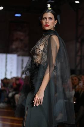 Atelier Couture bridal catwalk in Madrid, Spain - 29 Oct 2025 A model showcases creations by María Diezma during the Atelier Couture bridal catwalk within Madrid Fashion Week at Fabrica de Tapices. Madrid Spain Copyright: xAtilanoxGarciax xSOPAxImagesx FOTO53961