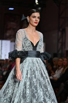 Atelier Couture bridal catwalk in Madrid, Spain - 29 Oct 2025 A model showcases creations by María Diezma during the Atelier Couture bridal catwalk within Madrid Fashion Week at Fabrica de Tapices. Madrid Spain Copyright: xAtilanoxGarciax xSOPAxImagesx FOTO53966
