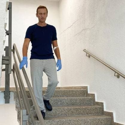 Russian opposition leader Alexei Navalny BERLIN, GERMANY - SEPTEMBER 19: (----EDITORIAL USE ONLY – MANDATORY CREDIT - ALEXET NAVALNY S INSTAGRAM ACCOUNT HANDOUT - NO MARKETING NO ADVERTISING CAMPAIGNS - DISTRIBUTED AS A SERVICE TO CLIENTS----) A photo shared on Russian opposition leader Alexey Navalny s instagram account shows Alexey Navalny at Charite Hospital as his treatment continues in Berlin, Germany on September 19, 2020. Russian opposition leader Alexey Navalny was poisoned, German doctors from a clinic where he is being treated announced on Monday, Aug. 24. Ankara Turkey. Editorial use only. Please get in touch for any other usage.  Copyright: x2025xAnadoluxAlexeyxNavalny sxInstagramxAccountx
