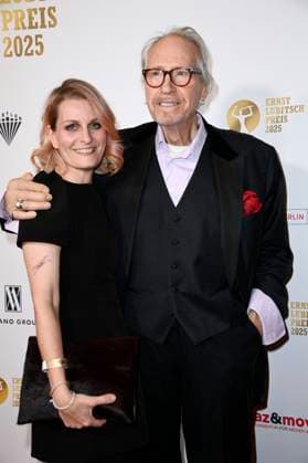 Reiner Schöne with his wife Anja Drendel at the 67 award ceremony of the Ernst Lubitsch Prize 2025 at the Babylon Berlin cinema, 29 10 2025 Foto:xN.xKubelkax xFuturexImagex lubitsch_5043