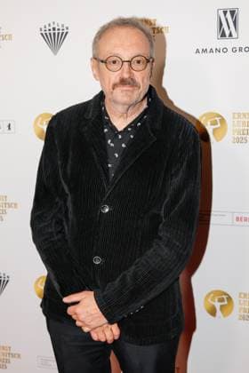67 Award Ceremony of the Ernst Lubitsch Prize 2025 Berlin, 29 10 2025 Josef Hader at the 67 Award Ceremony of the Ernst Lubitsch Prize 2025 at Kino Babylon in Berlin Berlin Copyright: xMatthiasxGränzdörferx