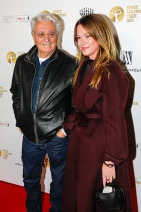 67 Award ceremony of the Ernst Lubitsch Prize 2025 Berlin, 29 10 2025 Henry Hübchen with daughter Nora at the 67 Award ceremony of the Ernst Lubitsch Prize 2025 at the Babylon cinema in Berlin Berlin Copyright: xMatthiasxGränzdörferx