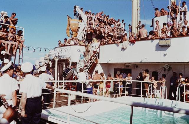 Passagierschiff GDR, 20220202, Aufnahme ca. 1970, Rostock, Passagierschiff, Stockholm aus Göteborg 1948, wurde in der DDR als FDGB Urlaubsschiff Völkerfreundschaft 1960- 1985 genutzt *** Passenger ship GDR, 20220202, photo ca 1970, Rostock, passenger ship, Stockholm from Gothenburg 1948, was used in the GDR as FDGB vacation ship Völkerfreundschaft 1960 1985