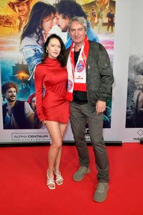 Till Schmerbeck with guest at the premiere of the movie Make Me Feel at Zoo Palast Berlin, 29 10 2025 Foto:xM.xBehrensx xFuturexImagex feel_5056