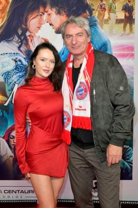 Till Schmerbeck with guest at the premiere of the movie Make Me Feel at Zoo Palast Berlin, 29 10 2025 Foto:xM.xBehrensx xFuturexImagex feel_5057