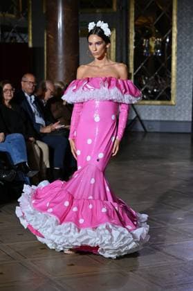 International Flamenco Fashion Week Madrid, (SIMOF) - 30 Oct 2025 A model walks in a Conso Delgado design at the International Flamenco Fashion Week Madrid, (SIMOF) show, at the Wellington Hotel. Madrid Spain Copyright: xAtilanoxGarciax xSOPAxImagesx FOTO54009