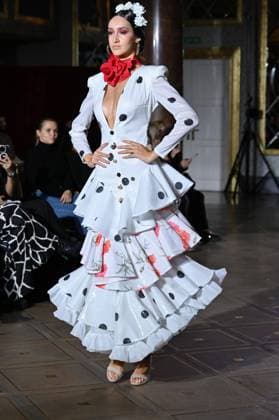 International Flamenco Fashion Week Madrid, (SIMOF) - 30 Oct 2025 A model walks in a Conso Delgado design at the International Flamenco Fashion Week Madrid, (SIMOF) show, at the Wellington Hotel. Madrid Spain Copyright: xAtilanoxGarciax xSOPAxImagesx FOTO54024
