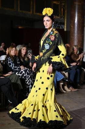 International Flamenco Fashion Week Madrid, (SIMOF) - 30 Oct 2025 A model walks in a Pilar Vera design at the International Flamenco Fashion Week Madrid, (SIMOF) show, at the Wellington Hotel. Madrid Spain Copyright: xAtilanoxGarciax xSOPAxImagesx FOTO54041