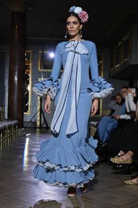 International Flamenco Fashion Week Madrid, (SIMOF) - 30 Oct 2025 A model walks in a Flor De Cerezo design at the International Flamenco Fashion Week Madrid, (SIMOF) show, at the Wellington Hotel. Madrid Spain Copyright: xAtilanoxGarciax xSOPAxImagesx FOTO54054