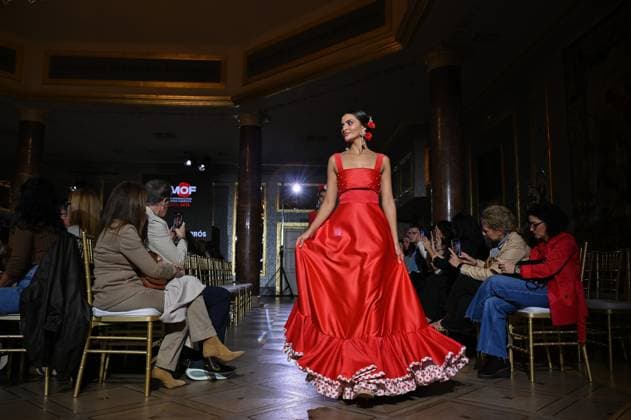 International Flamenco Fashion Week Madrid, (SIMOF) - 30 Oct 2025 A model walks in a Flor De Cerezo design at the International Flamenco Fashion Week Madrid, (SIMOF) show, at the Wellington Hotel. Madrid Spain Copyright: xAtilanoxGarciax xSOPAxImagesx FOTO54056