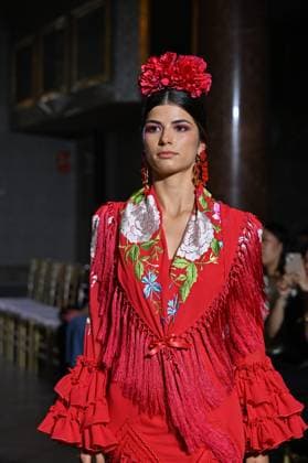 International Flamenco Fashion Week Madrid, (SIMOF) - 30 Oct 2025 A model walks in a Flor De Cerezo design at the International Flamenco Fashion Week Madrid, (SIMOF) show, at the Wellington Hotel. Madrid Spain Copyright: xAtilanoxGarciax xSOPAxImagesx FOTO54062