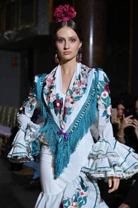 International Flamenco Fashion Week Madrid, (SIMOF) - 30 Oct 2025 A model walks in a Flor De Cerezo design at the International Flamenco Fashion Week Madrid, (SIMOF) show, at the Wellington Hotel. Madrid Spain Copyright: xAtilanoxGarciax xSOPAxImagesx FOTO54068