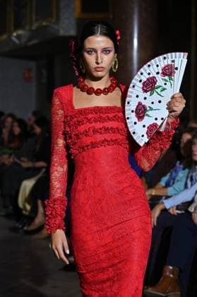 International Flamenco Fashion Week Madrid, (SIMOF) - 30 Oct 2025 A model walks in a Peca design at the International Flamenco Fashion Week Madrid, (SIMOF) show, at the Wellington Hotel. Madrid Spain Copyright: xAtilanoxGarciax xSOPAxImagesx FOTO54081