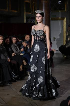 International Flamenco Fashion Week Madrid, (SIMOF) - 30 Oct 2025 A model walks in a Peca design at the International Flamenco Fashion Week Madrid, (SIMOF) show, at the Wellington Hotel. Madrid Spain Copyright: xAtilanoxGarciax xSOPAxImagesx FOTO54102
