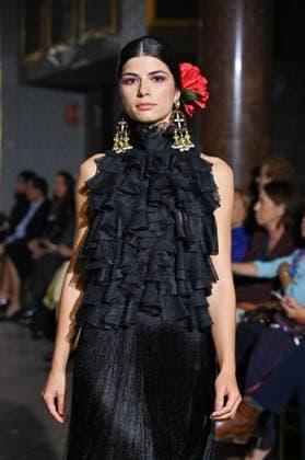 International Flamenco Fashion Week Madrid, (SIMOF) - 30 Oct 2025 A model walks in a Sergy design at the International Flamenco Fashion Week Madrid, (SIMOF) show, at the Wellington Hotel. Madrid Spain Copyright: xAtilanoxGarciax xSOPAxImagesx FOTO54125
