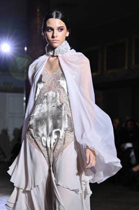International Flamenco Fashion Week Madrid, (SIMOF) - 30 Oct 2025 A model walks in a Victorio and Lucchino design at the International Flamenco Fashion Week Madrid, (SIMOF) show, at the Wellington Hotel. Madrid Spain Copyright: xAtilanoxGarciax xSOPAxImagesx FOTO54139
