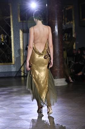 International Flamenco Fashion Week Madrid, (SIMOF) - 30 Oct 2025 A model walks in a Victorio and Lucchino design at the International Flamenco Fashion Week Madrid, (SIMOF) show, at the Wellington Hotel. Madrid Spain Copyright: xAtilanoxGarciax xSOPAxImagesx FOTO54154