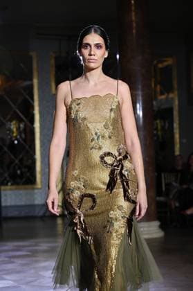 International Flamenco Fashion Week Madrid, (SIMOF) - 30 Oct 2025 A model walks in a Victorio and Lucchino design at the International Flamenco Fashion Week Madrid, (SIMOF) show, at the Wellington Hotel. Madrid Spain Copyright: xAtilanoxGarciax xSOPAxImagesx FOTO54156