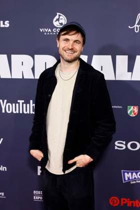 Comedian Phil Laude at the VideoDays Festival Awards 2025 ceremony at E Werk Cologne, 30 10 2025 NRW Germany Copyright: xChristophxHardtx