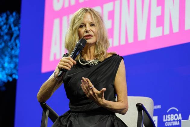 TRIBECA FESTIVAL LISBOA Meg Ryan addresses the audience during first day of Tribeca Festival Lisboa 2025 in Lisbon, Portugal. 10 30 2025 Lisboa Unicorn Factory Lisboa Lisboa Portugal Copyright: xBrunoxdexCarvalhox