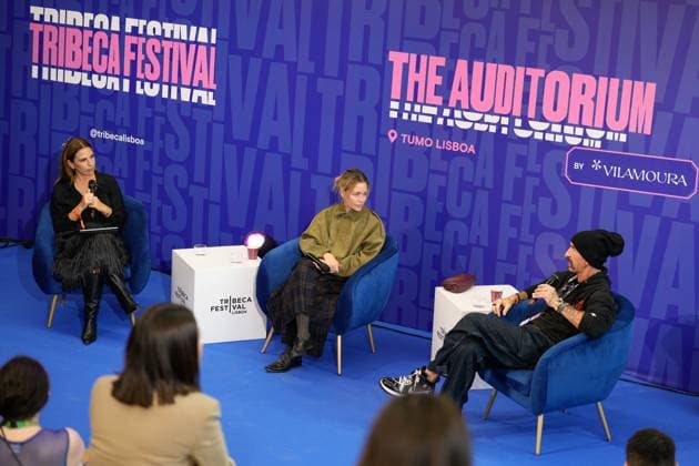 TRIBECA FESTIVAL LISBOA Joana Cruz (L), Piper Perabo (C) and Stephen Kay (R) addresses the audience during first day of Tribeca Festival Lisboa 2025 in Lisbon, Portugal. 10 30 2025 Lisboa Unicorn Factory Lisboa Lisboa Portugal Copyright: xBrunoxdexCarvalhox