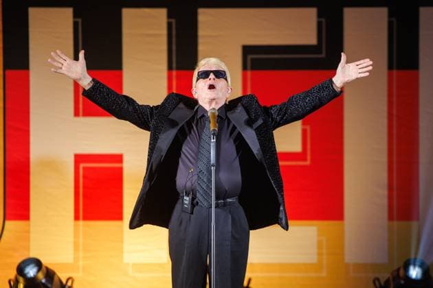 30 10 2025 Singer Heino Heinz Georg Kramm Solo Tour 2025 MADE IN GERMANY in the Stadthalle in Torgelow Landkreis Vorpommern Greifswald Torgelow Stadthalle Mecklenburg Vorpommern Germany