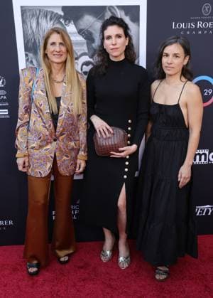 30 October 2025 - Los Angeles, California - Claire Franzoni, Delphine MalaussÅ½na, HÅ½lÂne Merlin. The French American Film Festival Screening of Netflix s Nouvelle Vague held at the DGA Theater Complex. Los Angeles USA - ZUMAa123 20251030_zaa_a123_072 Copyright: xADx