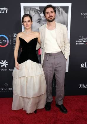 30 October 2025 - Los Angeles, California - Zoey Deutch, Guillaume Marbeck. The French American Film Festival Screening of Netflix s Nouvelle Vague held at the DGA Theater Complex. Los Angeles USA - ZUMAa123 20251030_zaa_a123_095 Copyright: xADx