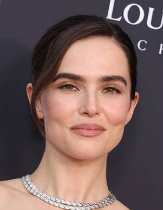 30 October 2025 - Los Angeles, California - Zoey Deutch. The French American Film Festival Screening of Netflix s Nouvelle Vague held at the DGA Theater Complex. Los Angeles USA - ZUMAa123 20251030_zaa_a123_155 Copyright: xADx