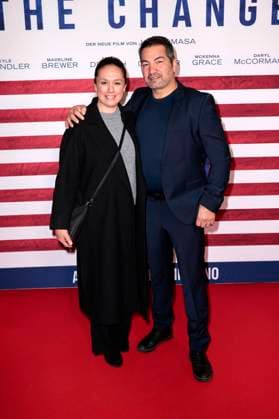 Emy Sharif and Bülent Sharif at the premiere of the movie Make Me Feel in the Astor Film Lounge Berlin, 30 10 2025 Foto:xS.xGabschx xFuturexImagex change_5017