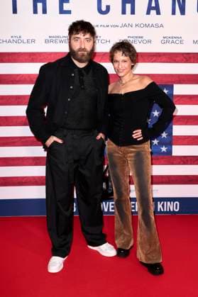 Philipp Leinenbach and Kristin Suckow at the premiere of the feature film Make Me Feel in the Astor Film Lounge Berlin, 30 10 2025 Foto:xS.xGabschx xFuturexImagex change_5019