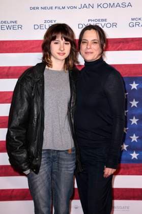 Annika Kuhl with daughter Edwina Kuhl at the premiere of the feature film Make Me Feel in the Astor Film Lounge Berlin, 30 10 2025 Foto:xS.xGabschx xFuturexImagex change_5033