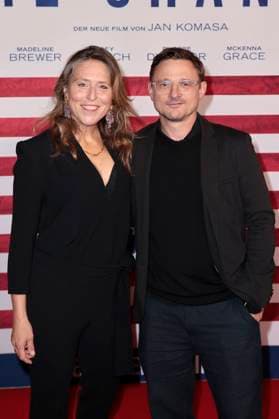 Britta Steffenhagen and Florian Lukas at the premiere of the feature film Make Me Feel in the Astor Film Lounge Berlin, 30 10 2025 Foto:xS.xGabschx xFuturexImagex change_5048