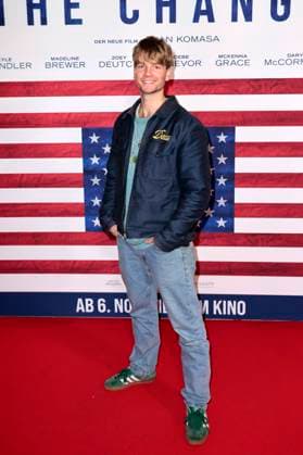 Aaron Koszuta at the premiere of the feature film Make Me Feel in the Astor Film Lounge Berlin, 30 10 2025 Foto:xS.xGabschx xFuturexImagex change_5056