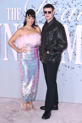 Laura Jayne Smith with brother Matt Smith at the premiere of the Sky Atlantic mini-series The Death of Bunny Munro at the Royal Festival Hall London, 30 10 2025 Foto:xS.xVasx xFuturexImagex munro_5054