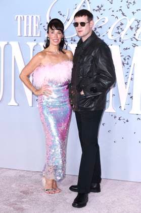 Laura Jayne Smith with brother Matt Smith at the premiere of the Sky Atlantic mini-series The Death of Bunny Munro at the Royal Festival Hall London, 30 10 2025 Foto:xS.xVasx xFuturexImagex munro_5055