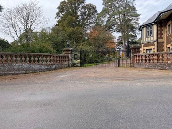 It was very quiet and life seemed to be carrying on as normal around the Sandringham Estate today. General views around Sandringham. Andrew Mountbatten Windsor, formerly Prince Andrew, is reported to have been banished to a private home on the Sandringham Estate in Norfolk. Prince Andrew, Sandringham, Norfolk, on 31st October, 2025 **NO CREDIT** 
